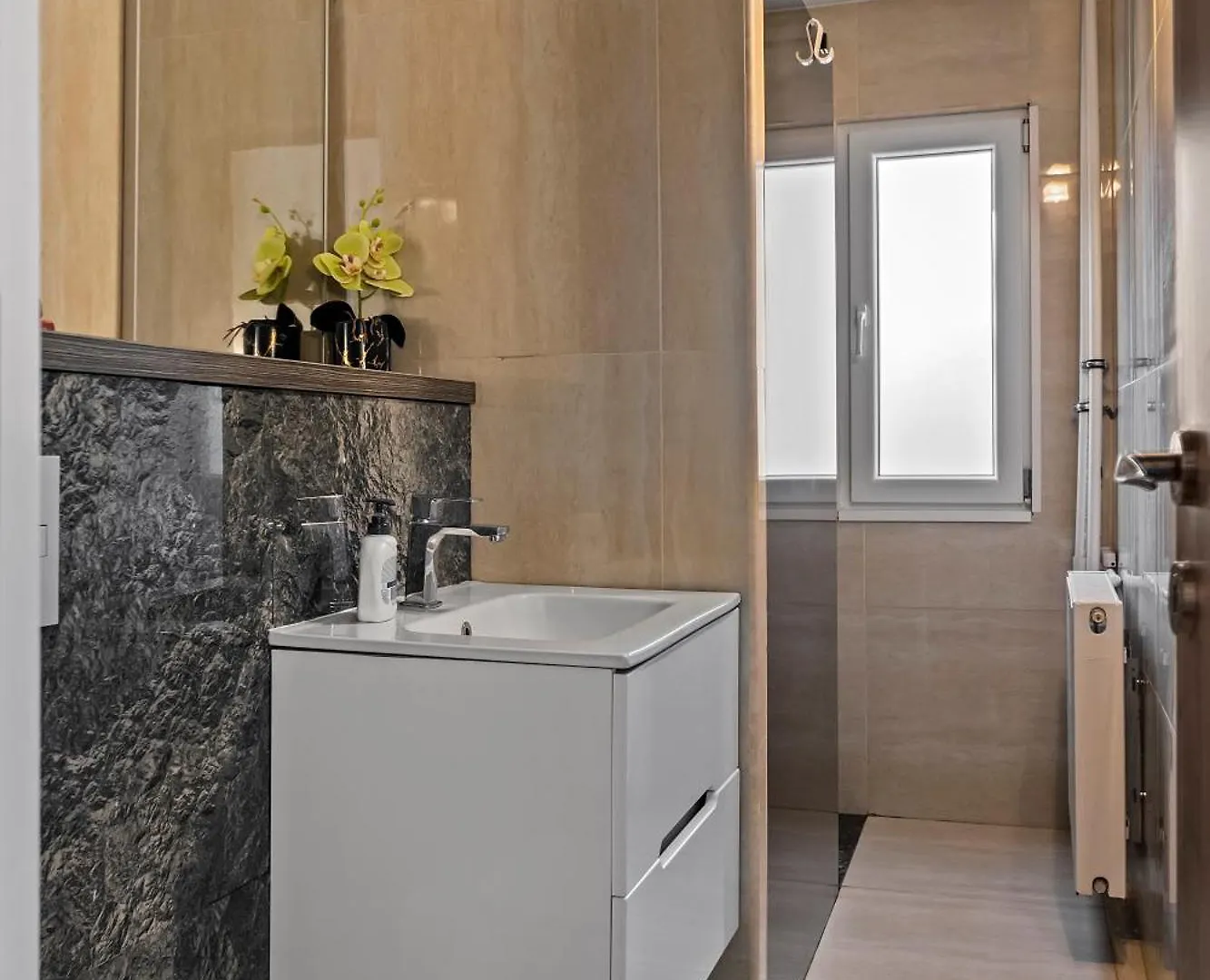 Garsoniera De Lux Si Eleganta Drumul Taberei Bukarest Lejlighed